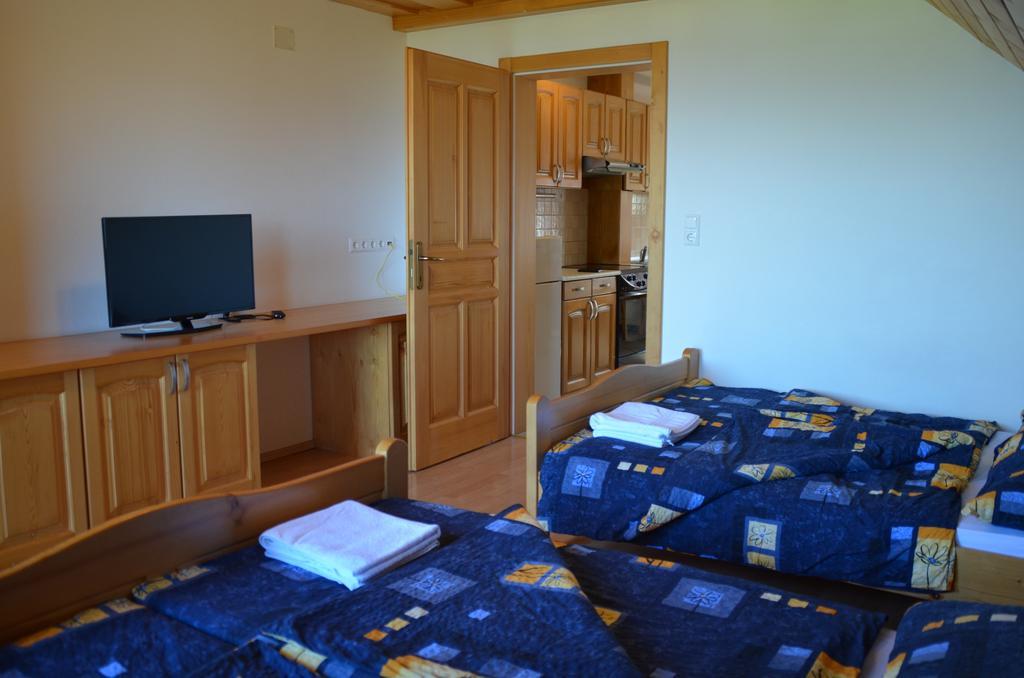 Apartmaji Srnca Cerkno Εξωτερικό φωτογραφία
